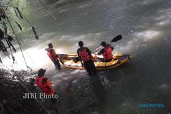 BOCAH TENGGELAM : 44 Relawan Diterjunkan Cari Bocah Tenggelam di Kali Dengkeng