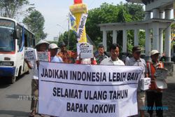 JOKOWI ULTAH : Tukang Becak & Juru Parkir Berharap Indonesia Lebih Baik