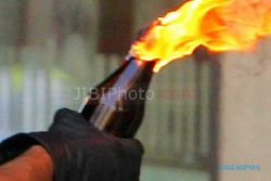 TEROR TERHADAP WARTAWAN : Terdakwa Pelempar Bom Molotov Dituntut 2,5 Tahun Penjara