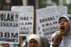 Ratusan Massa Persatuan Majelis Taklim Jakarta Adang Bupati Purwakarta