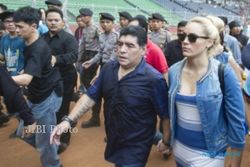 MARADONA KE INDONESIA: Emoh Jadi Alat Politik, Janji Datang Lagi