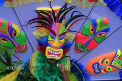 SBC VI : "Solo Batik Carnival 2013 Miskin Makna"
