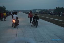 TOL SOLO-KERTOSONO : Jalan Tol di Ngemplak Dijadikan Lokasi Balapan Liar dan Mesum