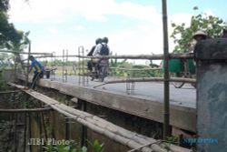   PERBAIKAN JEMBATAN : Sebelum Lebaran, Perbaikan 3 Jembatan Klaten Ditarget Rampung