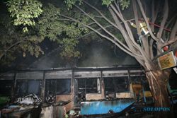 KEBAKARAN SOLO : Api Sriwedari Padam, Kerugian Ratusan Juta