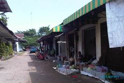 PASAR TRADISIONAL GABUSAN : Pasar Jadi Hunian, Pemdes Timbulharjo Minta Pemkab Bersikap