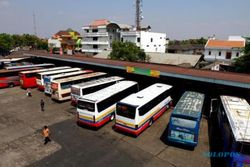 BUS KOTA JOGJA : Ratusan Bus Gelar Aksi Mogok di Terminal Giwangan