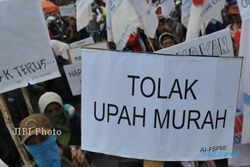 MOGOK NASIONAL : Tuntut Revisi Upah Minimum, Buruh di 12 Provinsi Demo Serentak