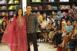   ATALARIK - WULAN GURITNO FASHION SHOW