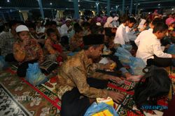 RAMADAN 2015 : Ratusan Yatim Piatu Surabaya Bergembira Bersama Advokat Peradi