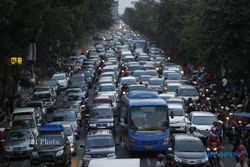 1 Koridor BST Diklaim Kurangi 11% Kendaraan Pribadi, Masa Sih?