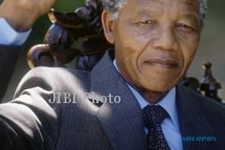 NELSON MANDELA TUTUP USIA : Infeksi Paru-Paru Akhiri Hidup Nelson Mandela