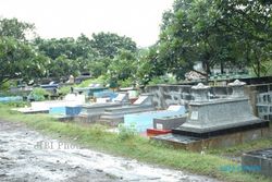 Kuburan Jadi Taman Cerdas, 600 Makam Dipindah