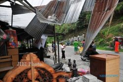 GEMPA ACEH : Gempa Susulan Menambah Panik Warga