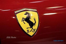 INDUSTRI AUTOMOTIF : Ssstt..., Ferrari Sedang Garap Mobil SUV