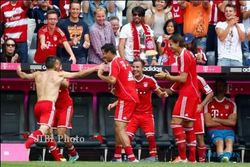 BUNDESLIGA 2013/2014 : Menangi Derby Bavarian, Bayern Pertajam Rekor 