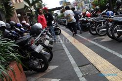 LIBUR LEBARAN 2014 : Duh, Masih Ada Jukir Nakal di Jogja, Tarif Parkir Sepeda Motor Rp3.000