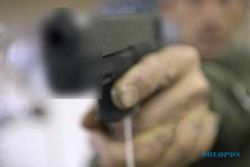 Ary Suta Mangkir, Polisi akan Uji Balistik Senjata Gatot Brajamusti