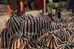 RAMADAN 2014 : Ribuan Paket Sembako Dijual Murah di Sleman