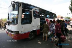 TARIF ANGKUTAN UMUM : Angkutan Kota Madiun Masih Terapkan Tarif Lama