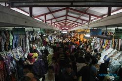 LEBARAN 2013 : Pedagang Pasar Beringharjo Raup Untung Lebaran