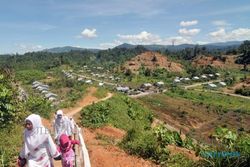 PROGRAM TRANSMIGRASI : 70 Keluarga Solo Antre ke Luar Jawa