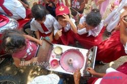 JAJANAN BERBAHAYA : 20% Jajanan Sekolah di Jakarta Terkontaminasi Zat Berbahaya