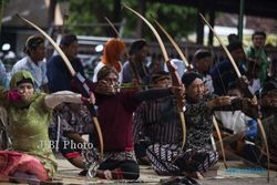 Lomba Panah Tradisional Buka Haornas 2013