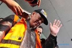 KASUS SUAP HAKIM : KPK Tahan Hakim Asmadinata di Cipinang