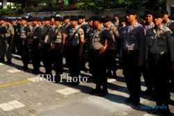 HASIL PILPRES 2014 : KPU Bantul Dijaga Ketat TNI dan Polri