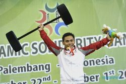 ISLAMIC SOLIDARITY GAMES : 3 Emas dari Angkat Besi Bawa Indonesia ke Posisi Puncak