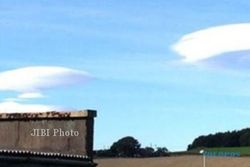 AWAN MISTERIUS : Ada Awan UFO di Skotlandia!