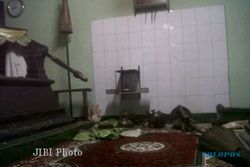 MAKAM CUCU SULTAN HB VI DIRUSAK : Polisi Jaga Makam Kyai Ageng Prawiro Purbo