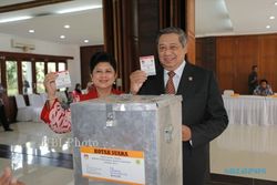 SBY & ANI YUDHOYONO PILIH BUPATI
