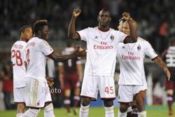 AC MILAN 2-2 TORINO : Gol Penalti Balotelli di Injury Time Selamatkan Rossoneri