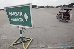 Parkir di Pantai Sadranan yang Resahkan Wisatawan akan Ditindak Tegas