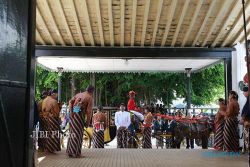 ROYAL WEDDING NGAYOGYAKARTA : Wisata Solo Terkena Imbas