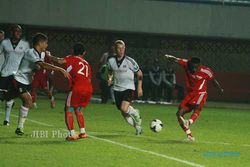 INDONESIA XI VS FULHAM U21 : Tim Indonesia Menang 2-0