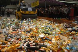Polres Ngawi Musnahkan 1.226 Liter Miras dan 158 Liter Jamu Ilegal