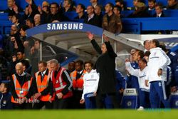 JELANG DERBY LONDON : Mourinho Kritik Jadwal Piala Liga