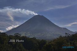 Pendaki Asal Sleman Tersesat di Gunung Merapi