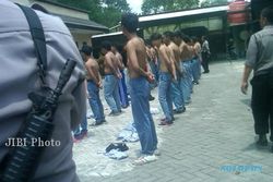 PENYERANGAN SEKOLAH : Puluhan Siswa SMK PIRI Sleman Ditangkap Polisi