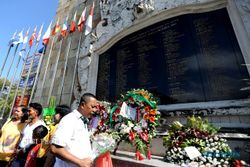 TRAGEDI BOM BALI I : Keluarga Korban Gelar Peringatan 11 Tahun Bom Bali