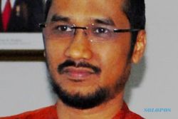 KETUA MK DITANGKAP KPK : Jimly Usul Akil Mochtar Dituntut Mati, Ketua KPK Mendukung
