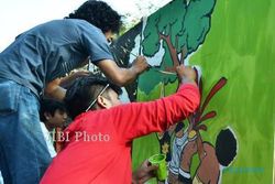 PILKADA 2018 : KPU Kudus Sosialisasikan Pilbup Lewat Lomba Mural