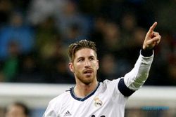 RUMOR TRANSFER : Sergio Ramos Bisa Saja Dilepas ke Barcelona