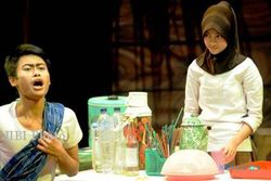 FESTIVAL TEATER : Solo Borong Penghargaan Festival Teater Berbahasa Jawa