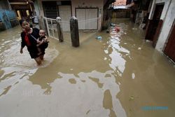 Banjir di Tangerang Akibatkan Dua Orang Meninggal 