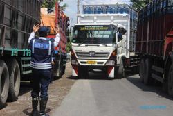BISNIS LOGISTIK : Pungutan Jalanan Beratkan Pengusaha Angkutan Darat
