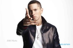 YOUTUBE MUSIC AWARD : Wow, Eminem Dinobatkan sebagai Artist of the Year